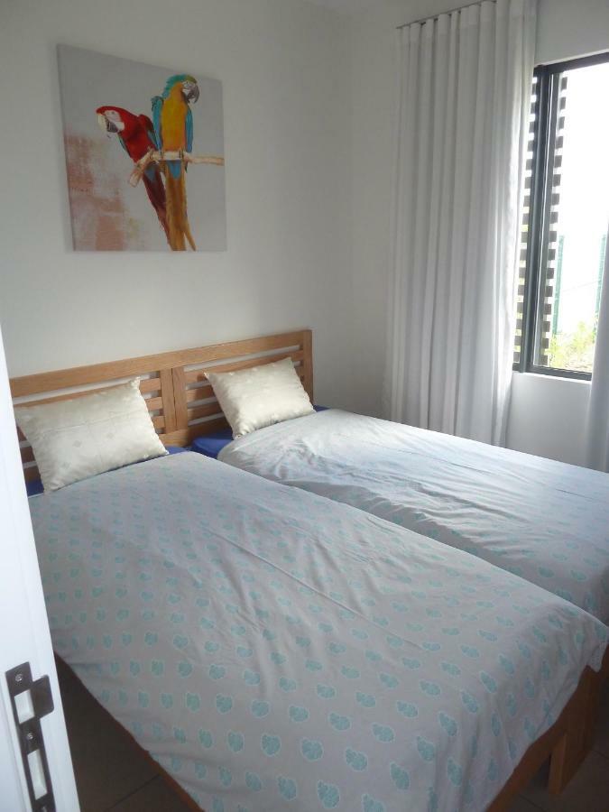 Swiss Nest Travel Apartamento Roches Noires Exterior foto